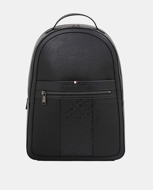 Imagen 0 de Mochila de hombre en color negro con diseño del monograma de Tommy Hilfiger.