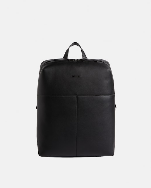 Imagen 0 de Mochila con compartimentos externos