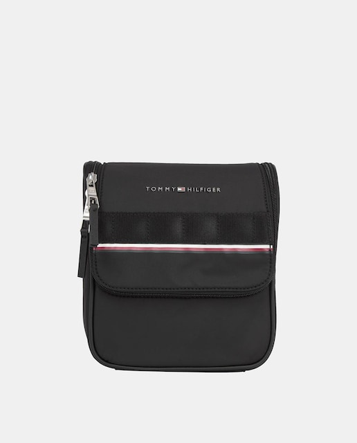 Imagen 0 de Neceser de nylon negro con letras de Tommy Hilfiger metalizadas