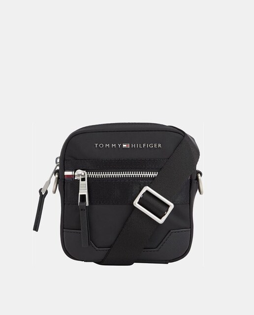 Imagen 0 de Bandolera ovalada negra con letras de Tommy Hilfiger metalizadas