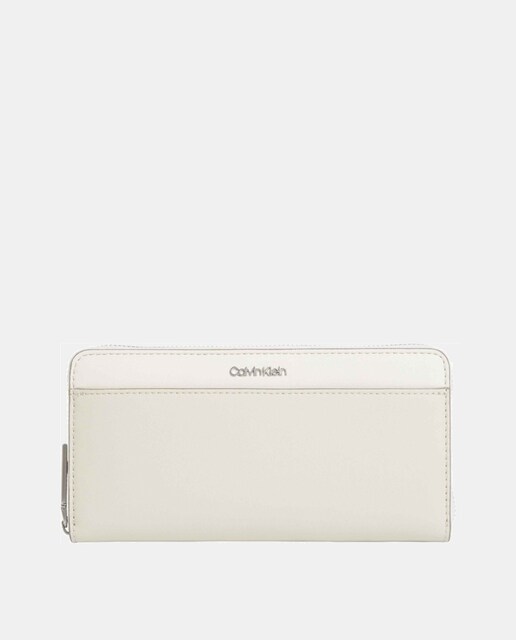 Imagen 0 de Cartera grande en color crudo con cremallera