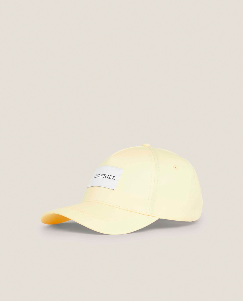 Imagen 0 de Gorra lisa con etiqueta frontal