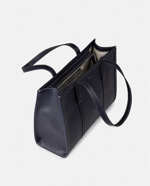 Imagen 0 de Bolso de mujer en formato baguette