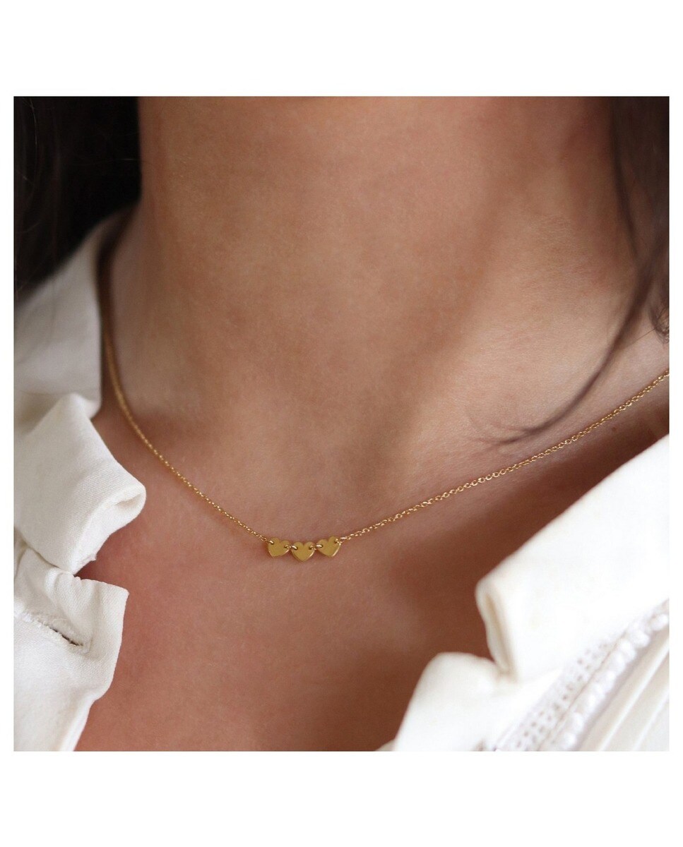 Colar Love 3 Cora ções Dourado 2