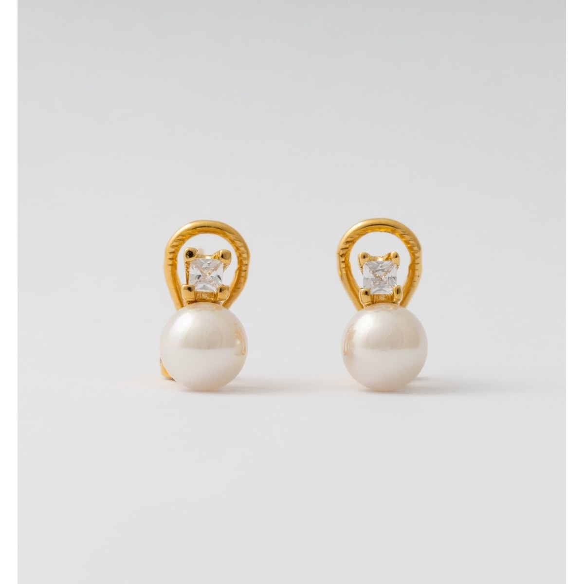 Brincos Selene de Prata Dourada e Pérolas - Branco Branco-1