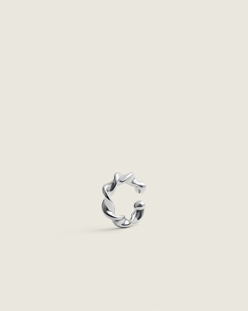 Imagem 0 de Ear Cuff Halle - Banho prateado
