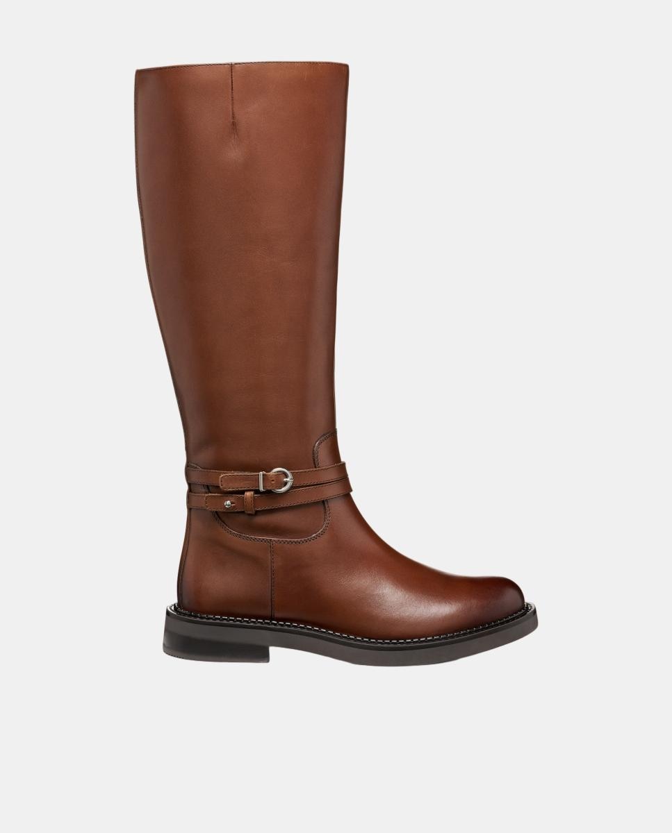 Imagem 0 de Botas em pele lisa