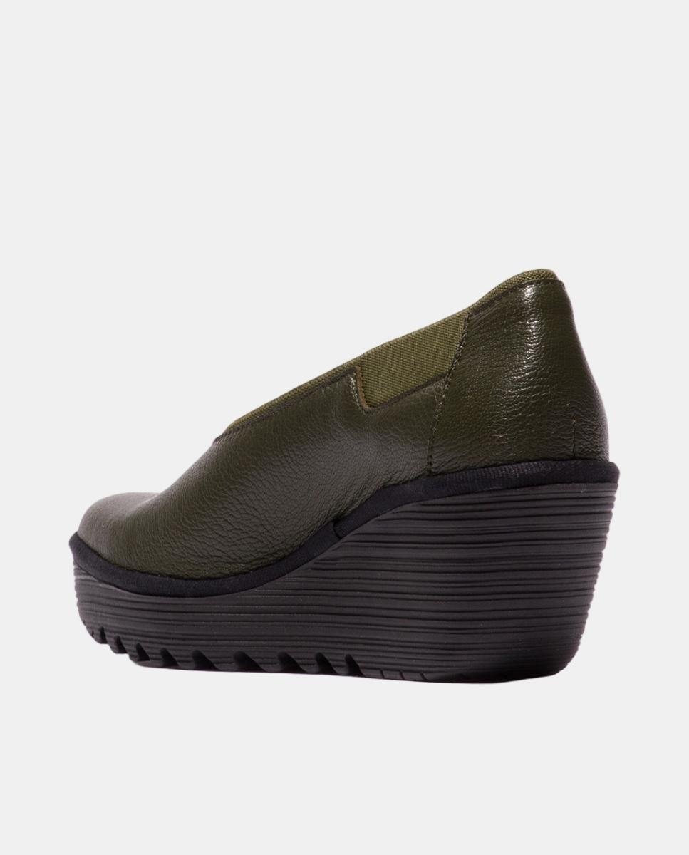 Sapato com Elástico em Pele Slip-On Verde-3