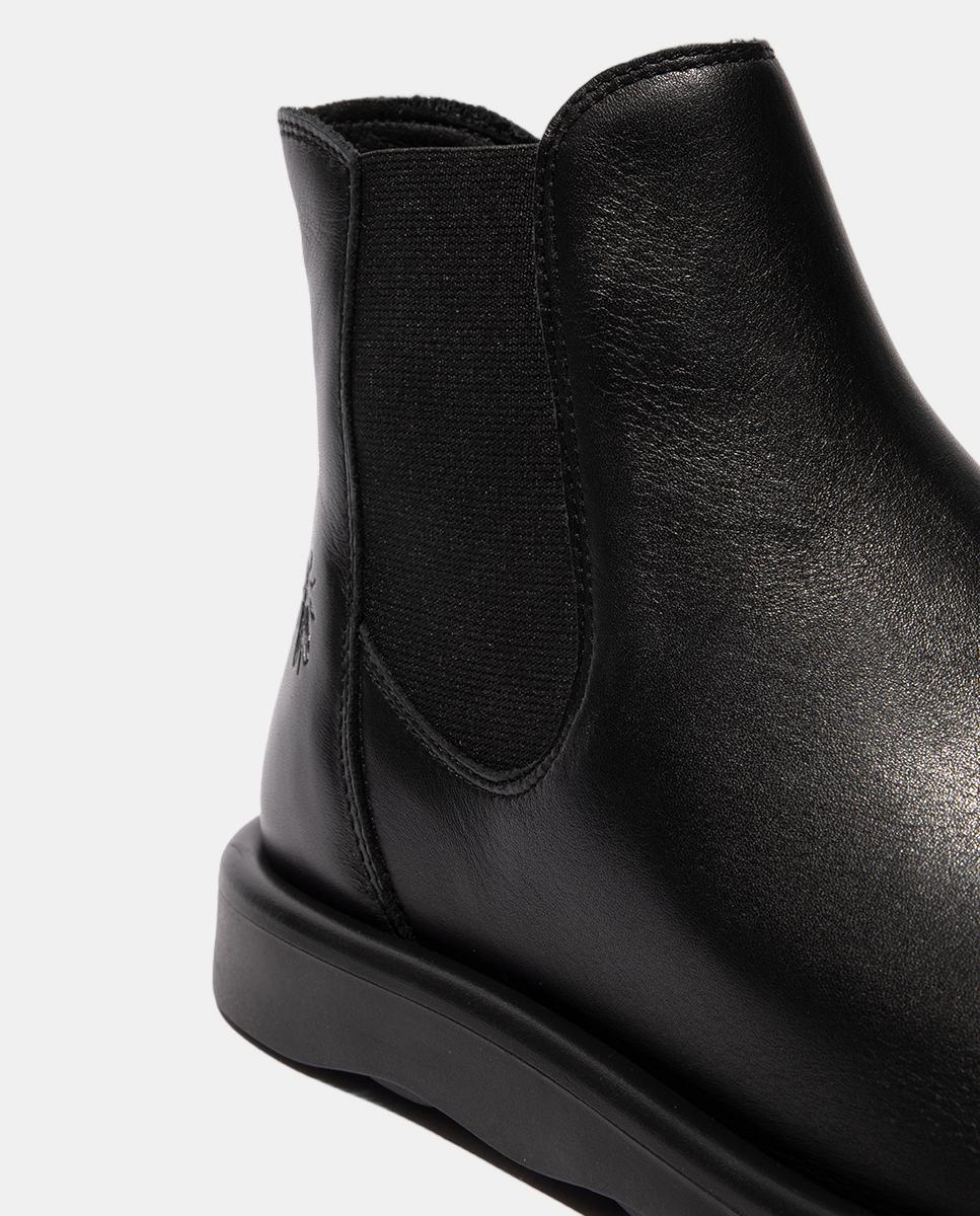 Botim em Pele Slip-On Preto-4