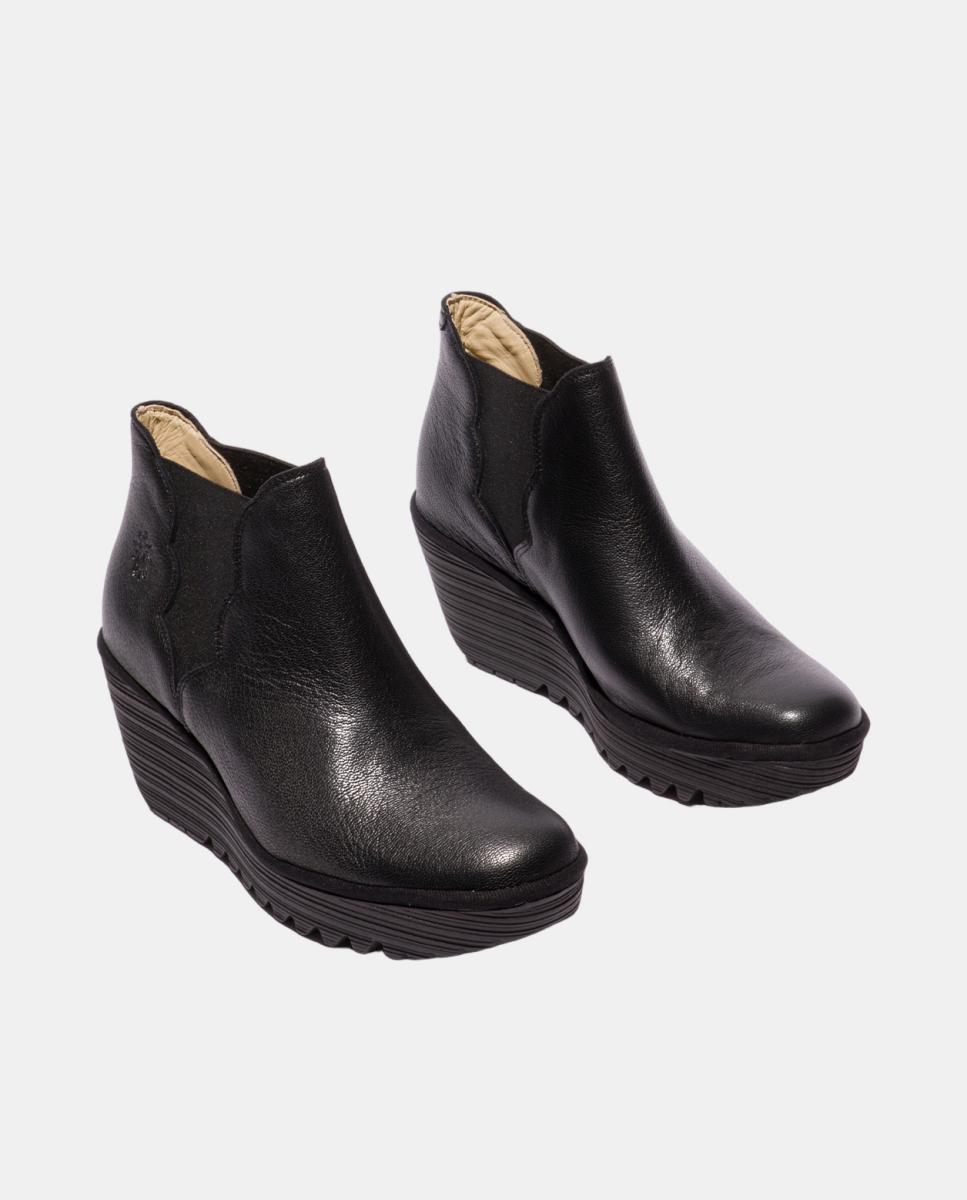 Botim em Pele Slip-On Preto-2