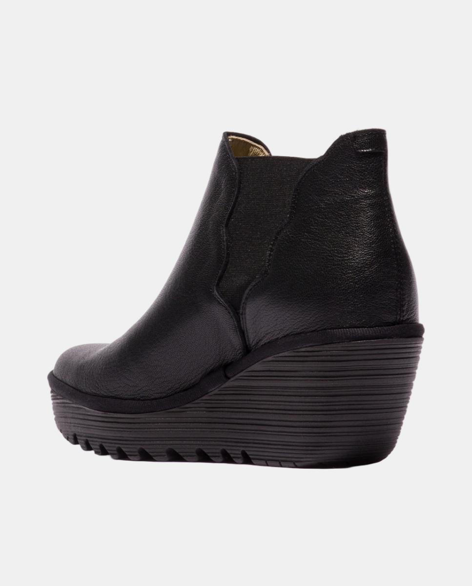 Botim em Pele Slip-On Preto-3