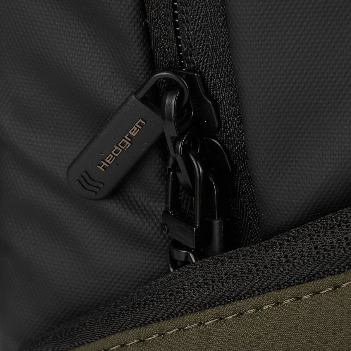 Mochila 2 Compartimentos em Preto 15,4" RFID HEDGREN Tram HCOM04 Verde-5