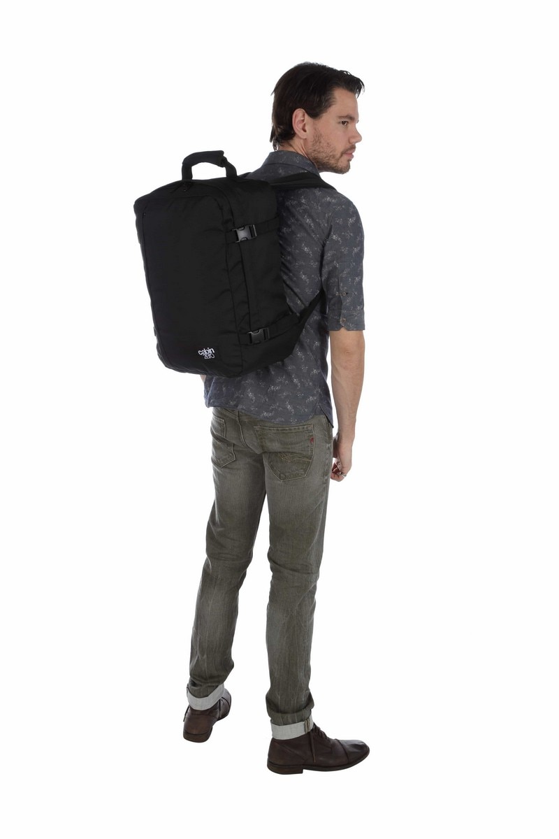 Mochila CZ171201 preta, com capacidade para 36 L Preto-8