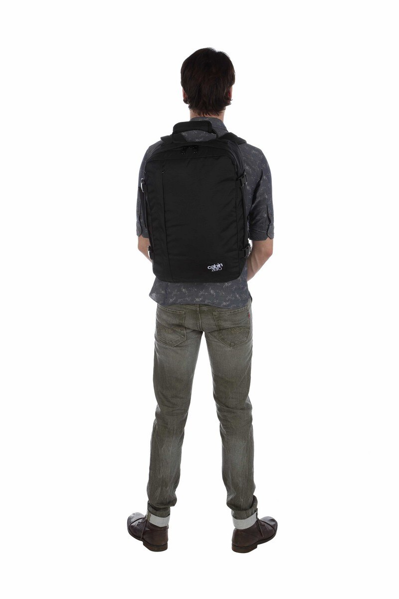 Mochila CZ171201 preta, com capacidade para 36 L Preto-10