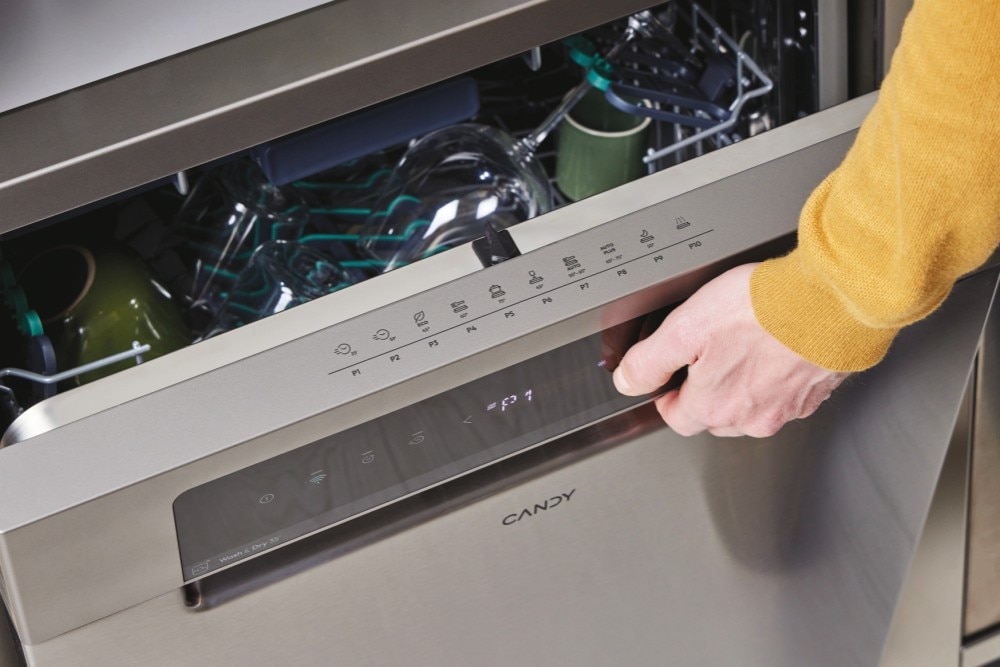 Máquina de Lavar Loiça Candy CNF 4A4S3PSX Rapidó, 3º Cesto, de 14 Conjuntos e de 60 cm - Inox Inox-10