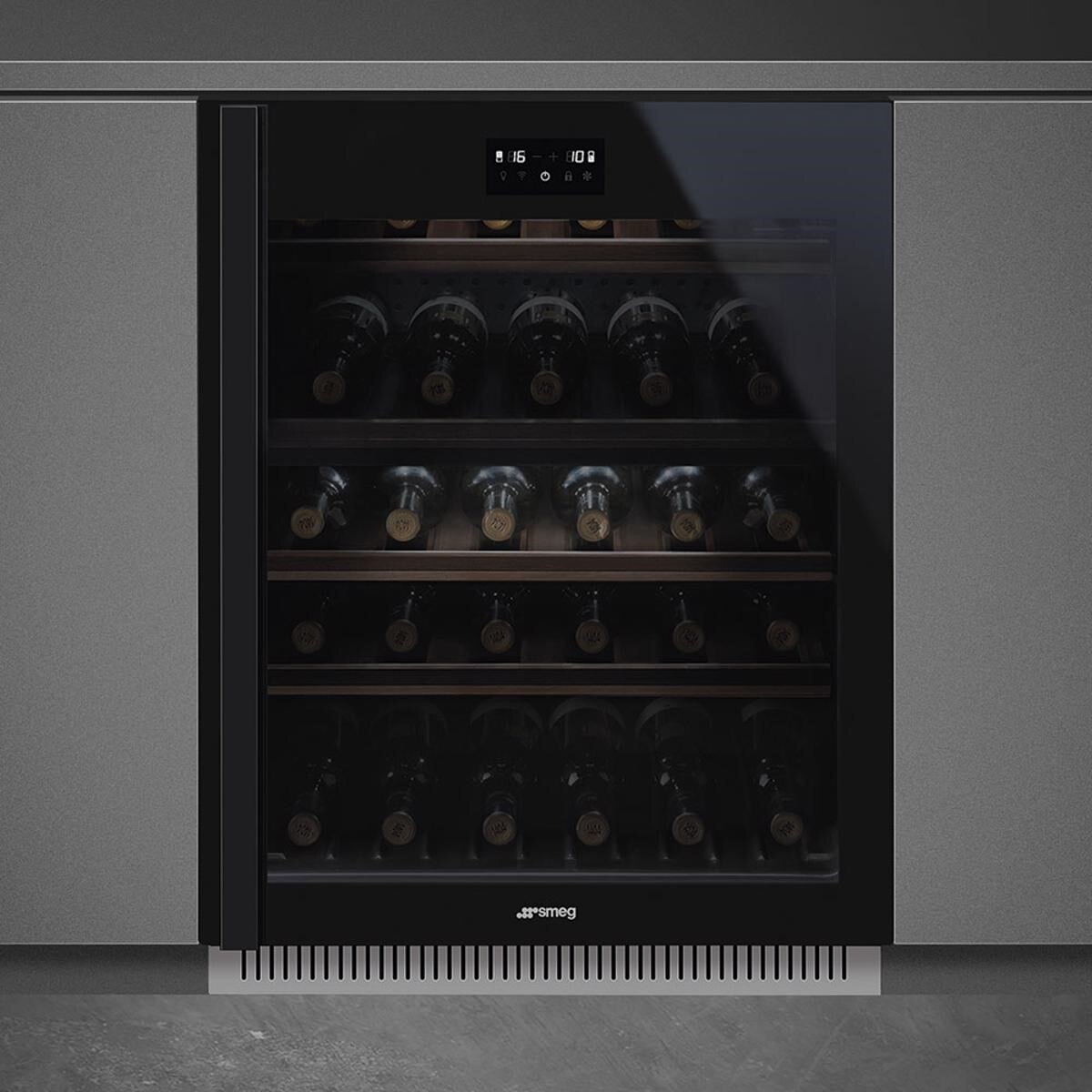 Garrafeira Encastrável Smeg Dolce Stil Novo CVI638RWN3 com Capacidade para 38 Garrafas Standard - Preto Preto-3