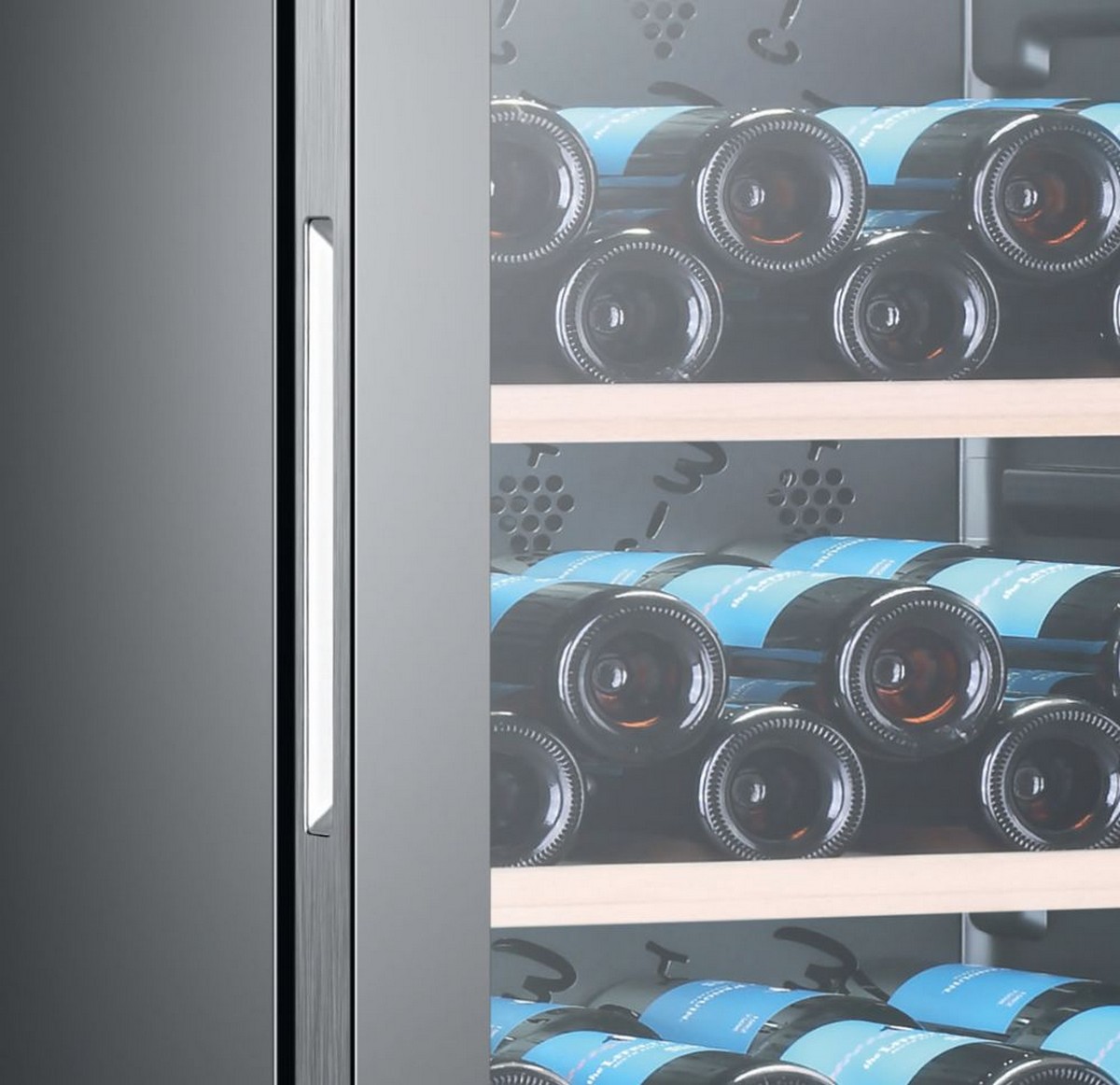 Garrafeira Haier WS171GA com Capacidade para 171 Garrafas Standard de Vinho - Preto e Vidro Preto / Vidro-2