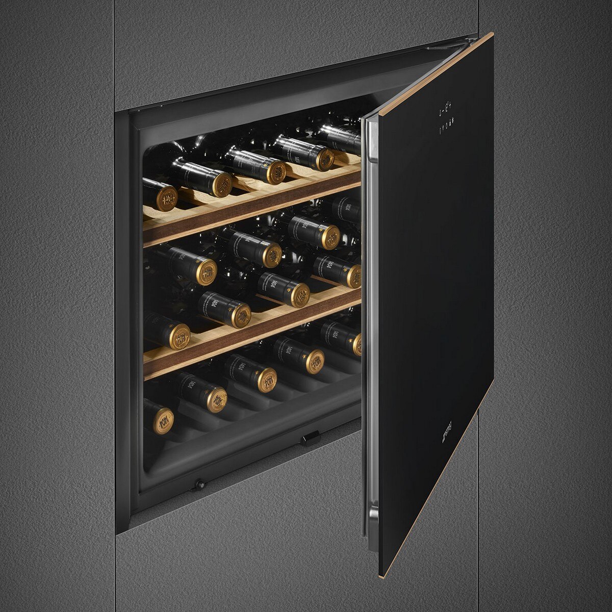 Garrafeira Encastrável Smeg Dolce Stil Novo CVI621RWNR3 Dobradiças à Direita com Capacidade para 21 Garrafas Standard - Preto e Perfis Cobre Preto / Cobre-4