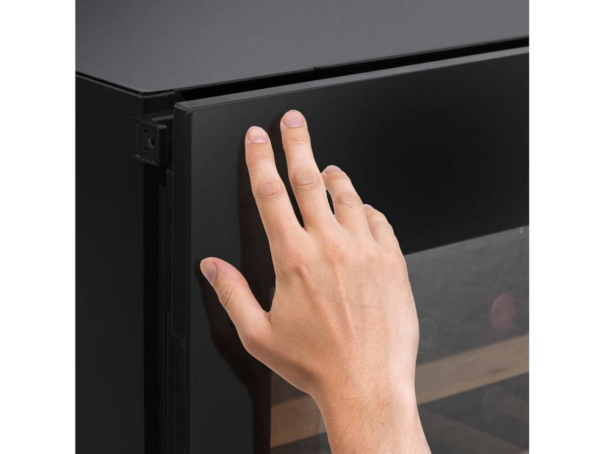 Garrafeira Encastrável Caso WineDeluxe 5CASOD7710 com Capacidade para 18 Garrafas Standard - Preto Preto-7