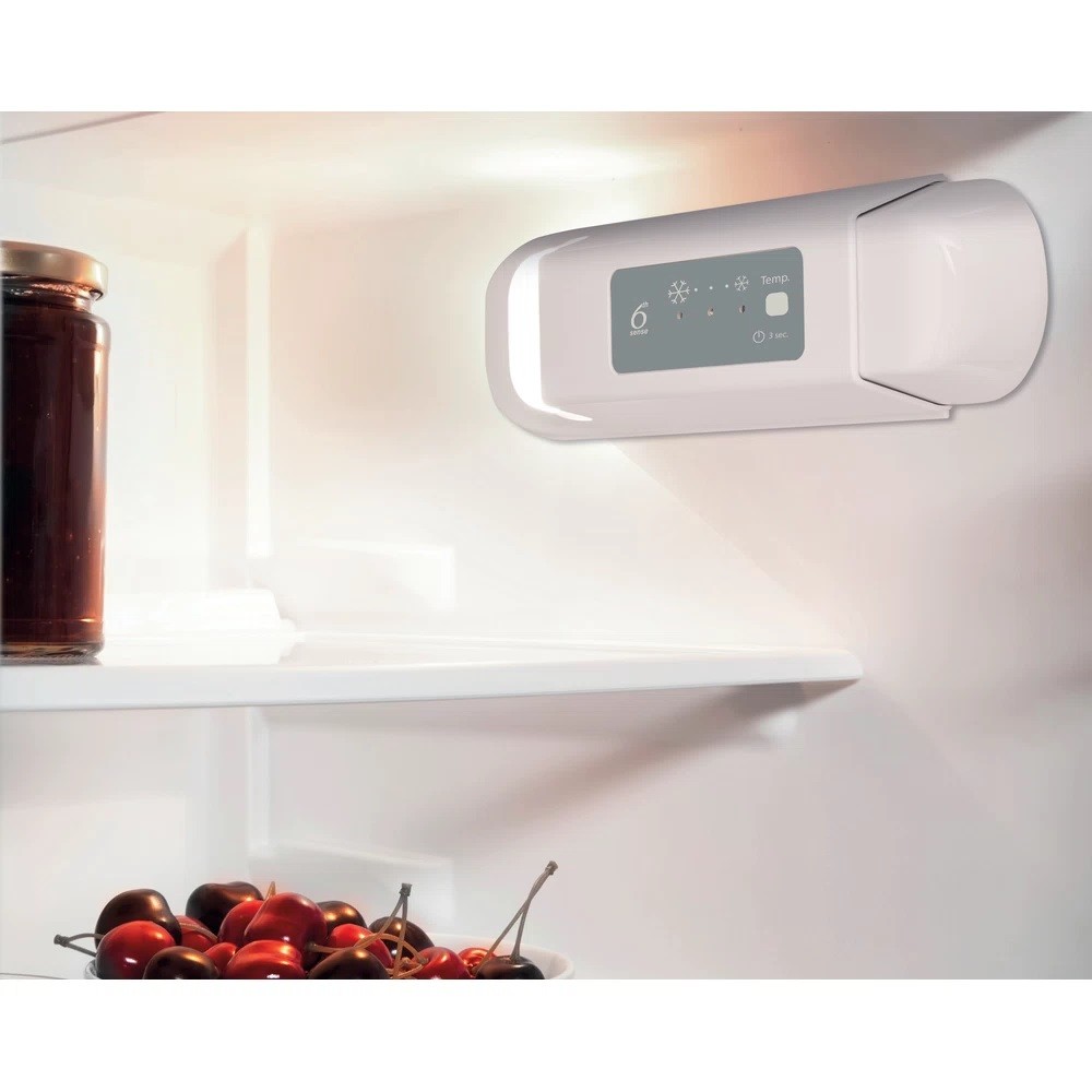 Frigorífico Mini de 1 Porta Encastrável Whirlpool WBUF011 - Branco Branco-3