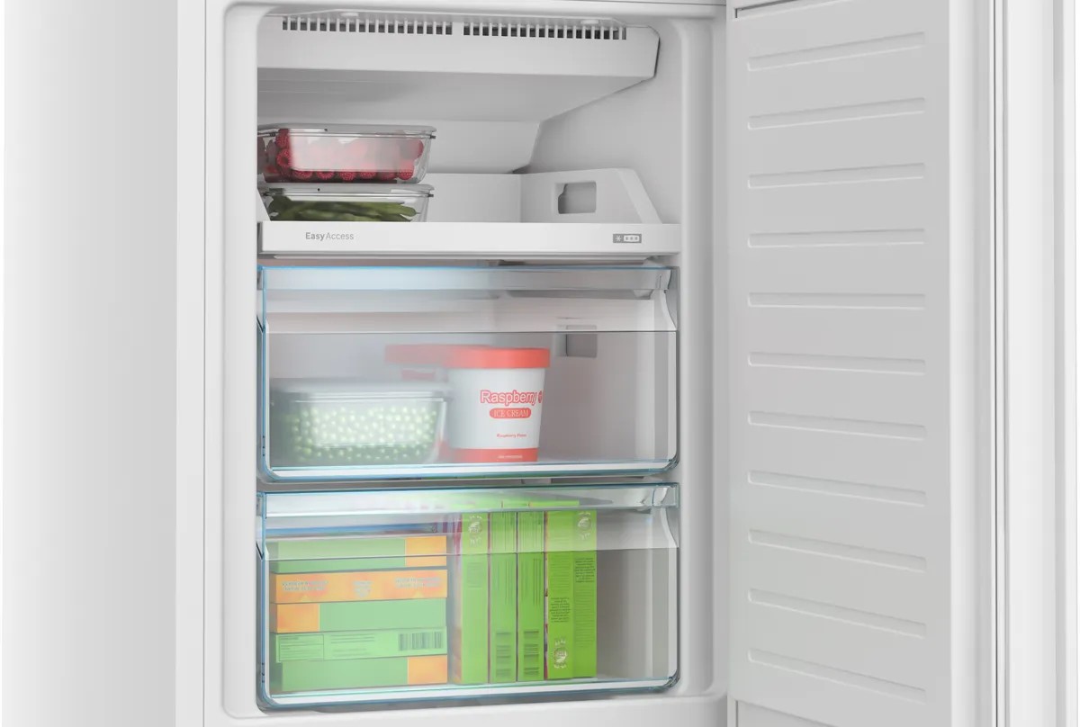 Frigorífico Combinado Bosch KGN33NWDA Total NoFrost, de 175 cm - Branco Branco-5
