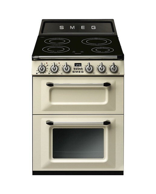Imagem 0 de Fogão Elétrico com Placa de Indução Smeg Victoria TR62IP2 Forno Termoventilado de 61 Litros e de 4 Zonas - Creme