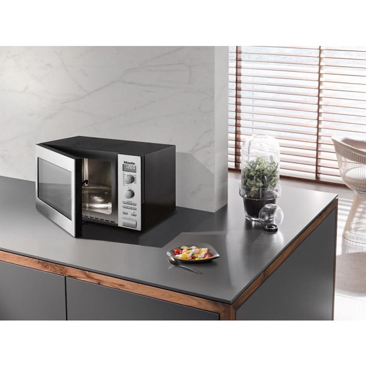 Micro-ondas com Grill Miele M6012SCEDST de 800 W e de 26 Litros - Aço Inox 3
