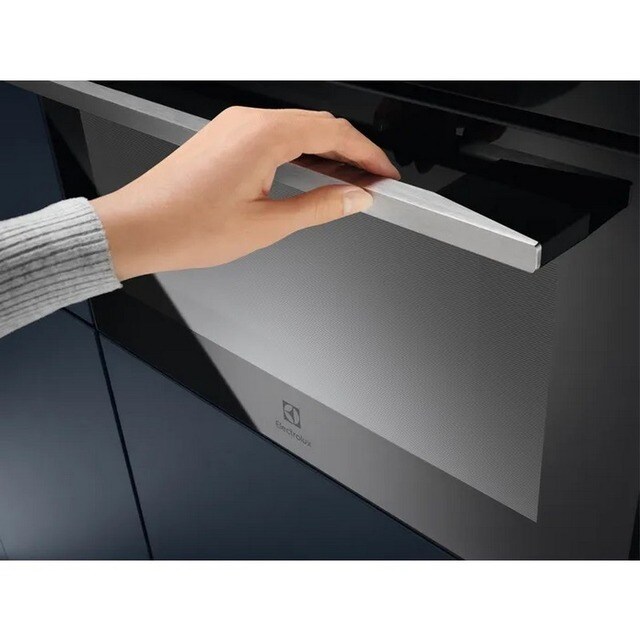 Micro-ondas com Grill Encastrável Electrolux KVMBE08X de 42 Litros Vidro preto-6