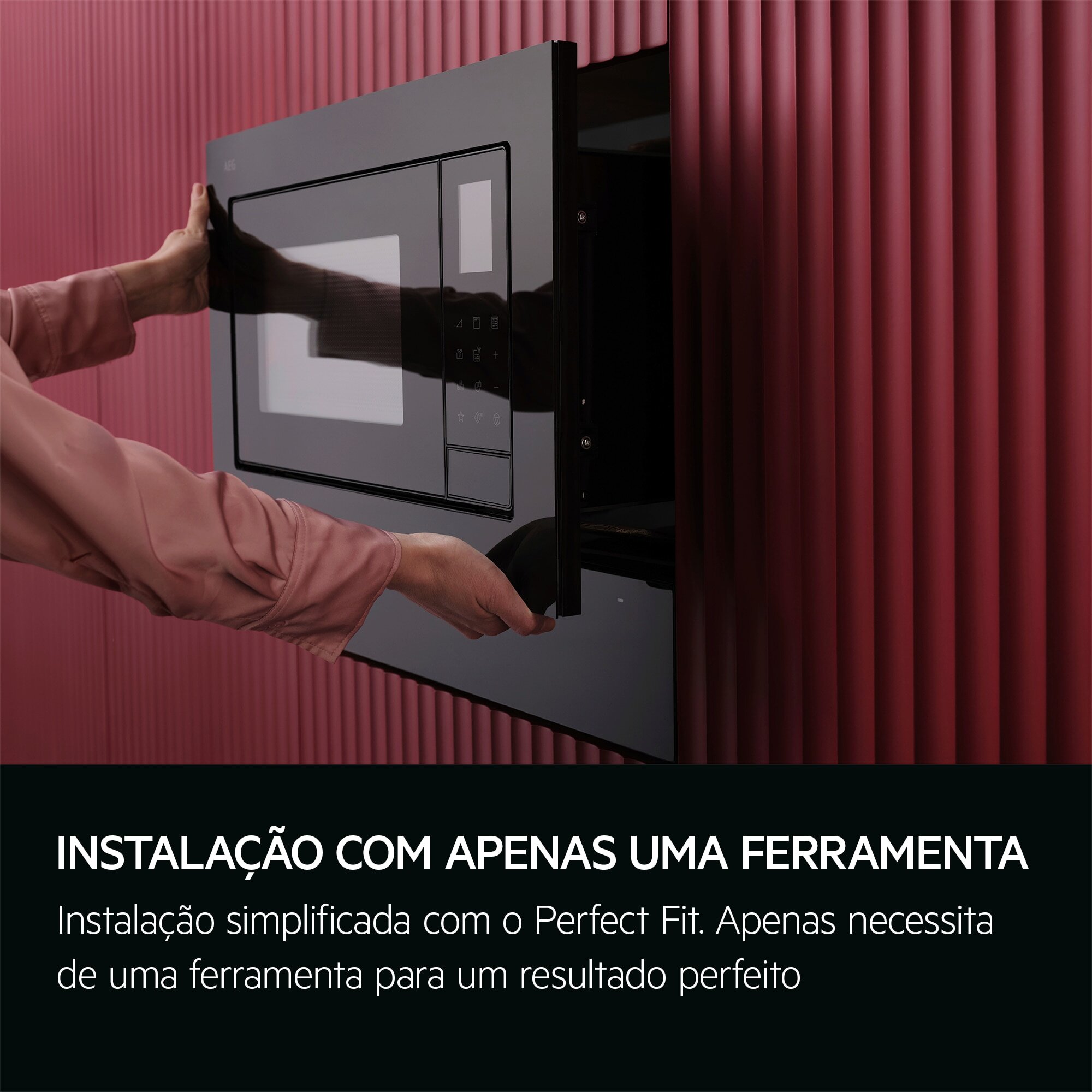 Micro-ondas Encastrável com Grill AEG NMB6G261UB de 900 W - Preto Preto-3