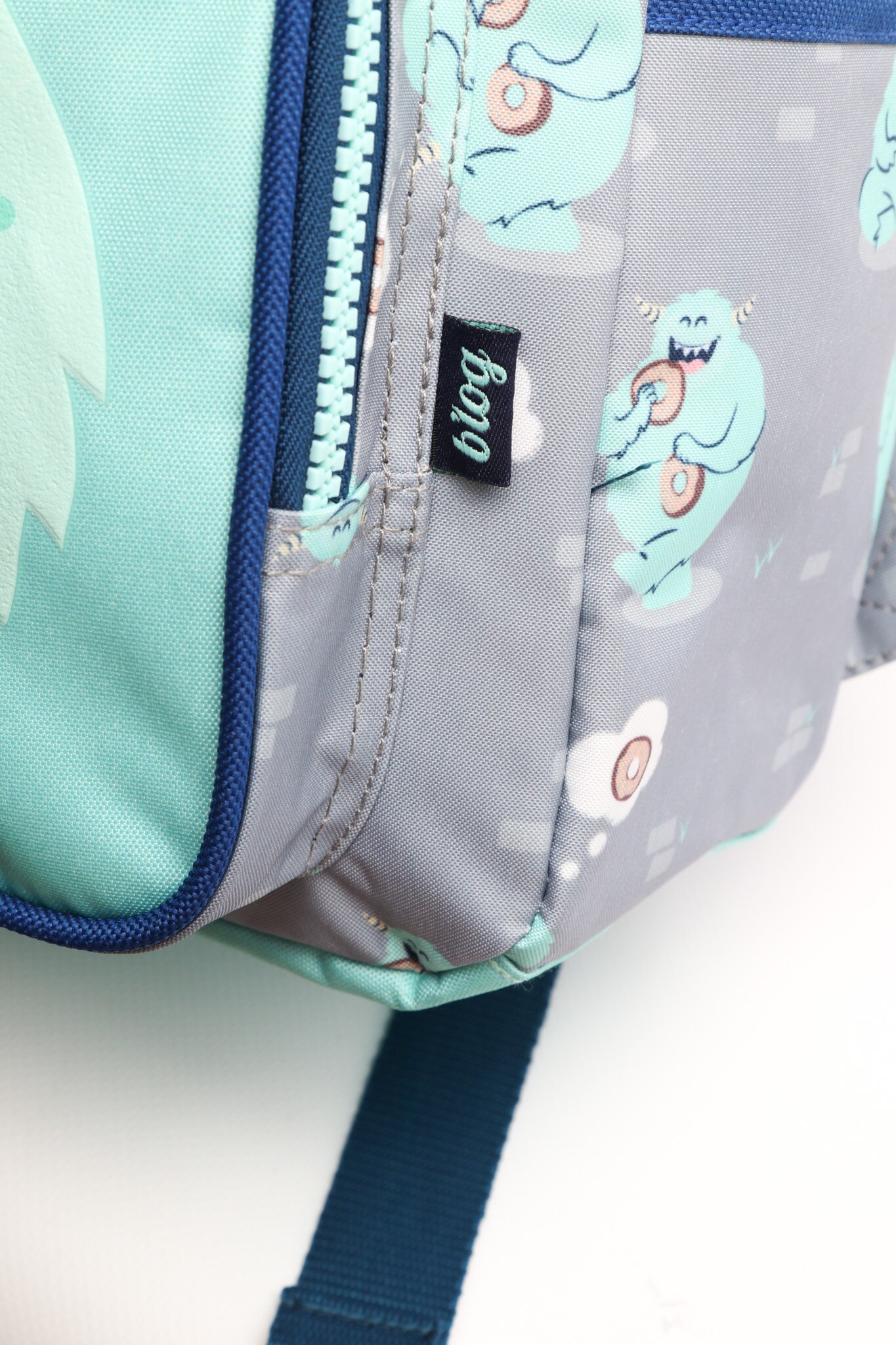 Mochila Pequena B'LOG PLAY ME Monstr 8