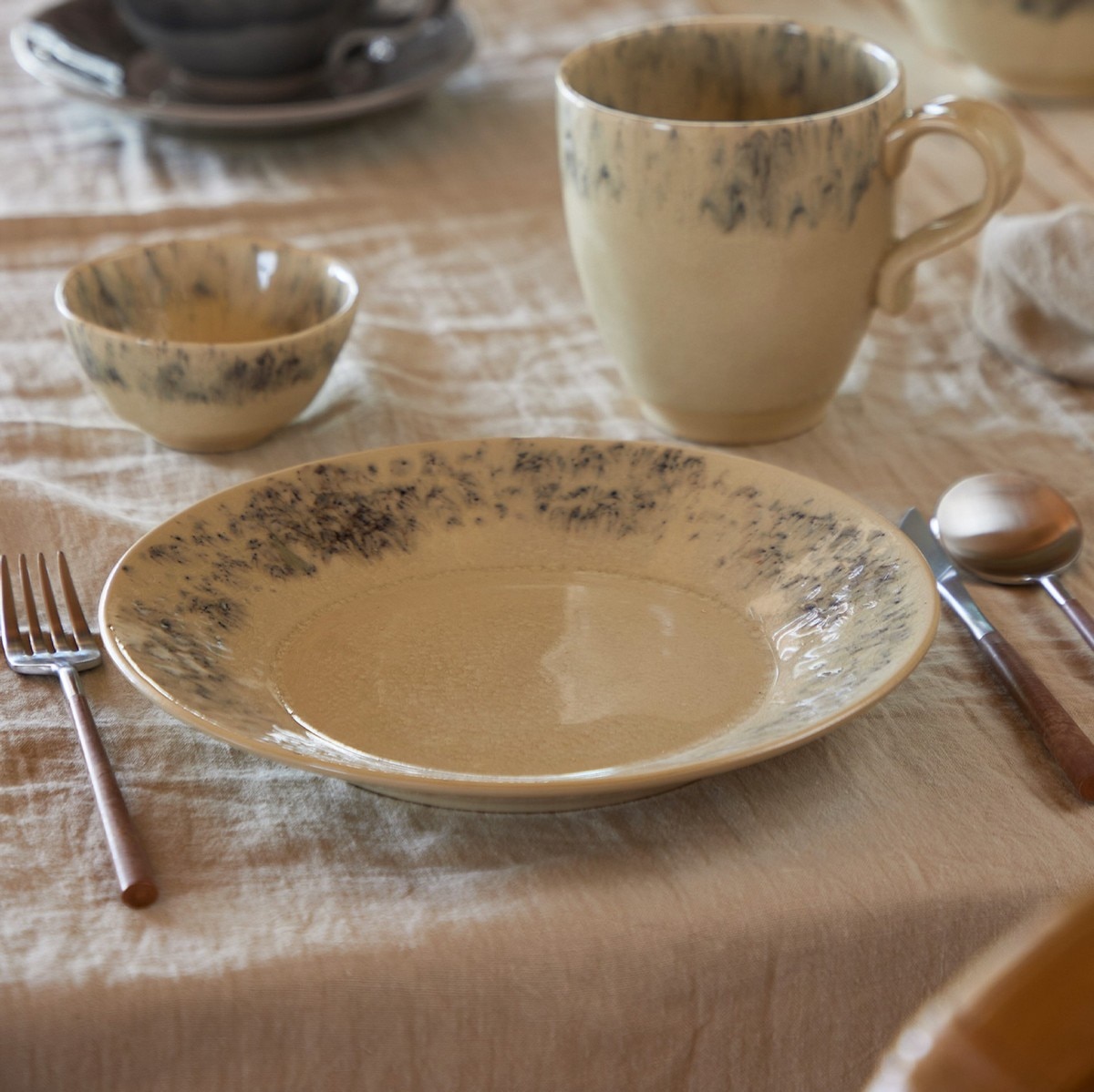 Prato Raso de Madeira Cream-4