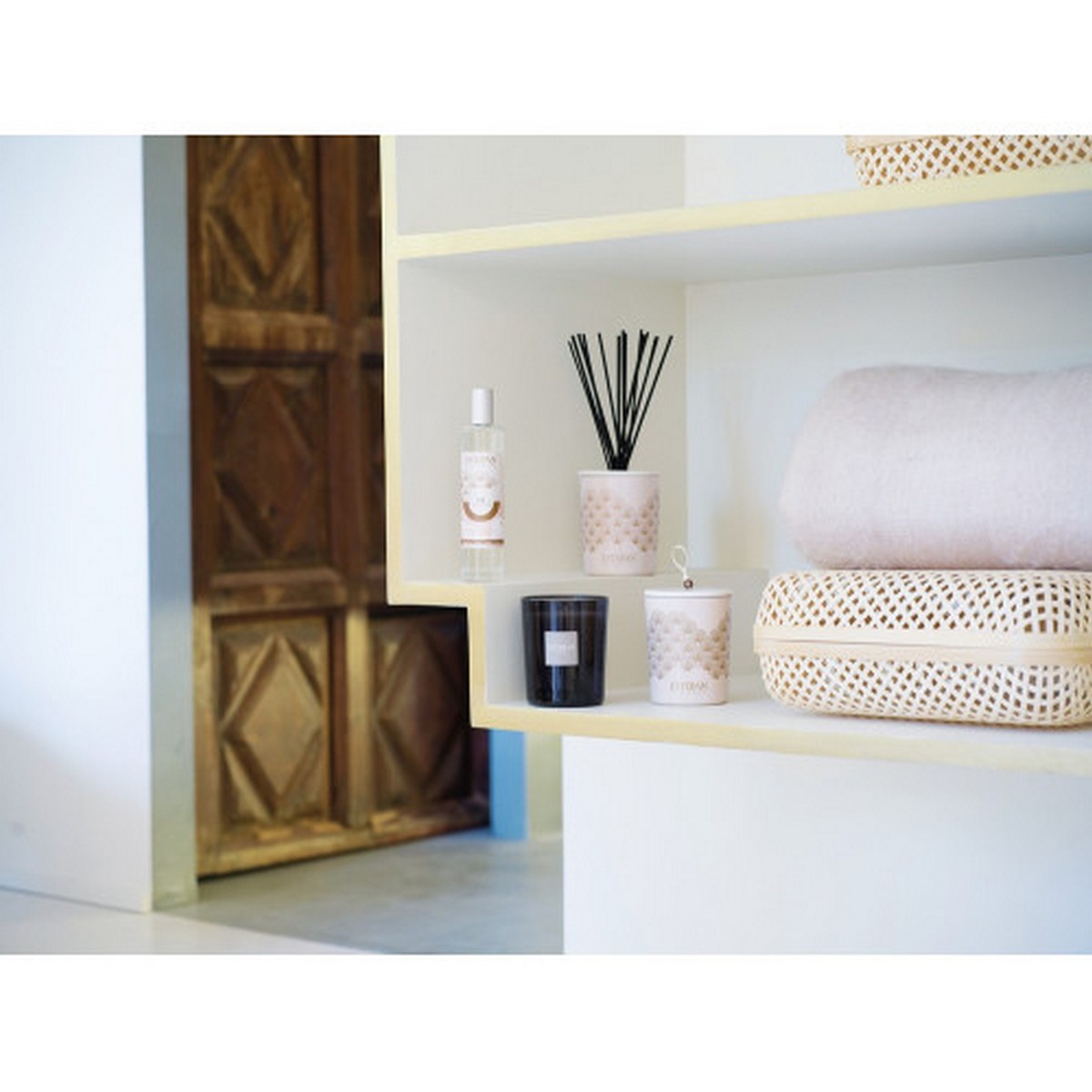 Vela Perfumada Decorativa Recarregável Íris Cashemire - 180g 2