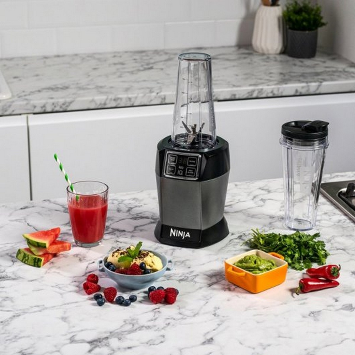 Liquidificador Ninja BN495EU Individual com Tecnologia Auto- iQ de 1000 W - Preto e Prateado Preto / Prateado-5