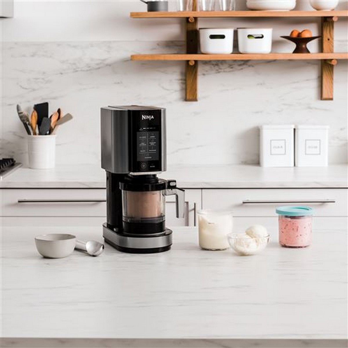 Máquina de Gelados Ninja NC300EU Creami de 800 W e de 3 x 450 ml - Preto e Prateado Preto / Prateado-6