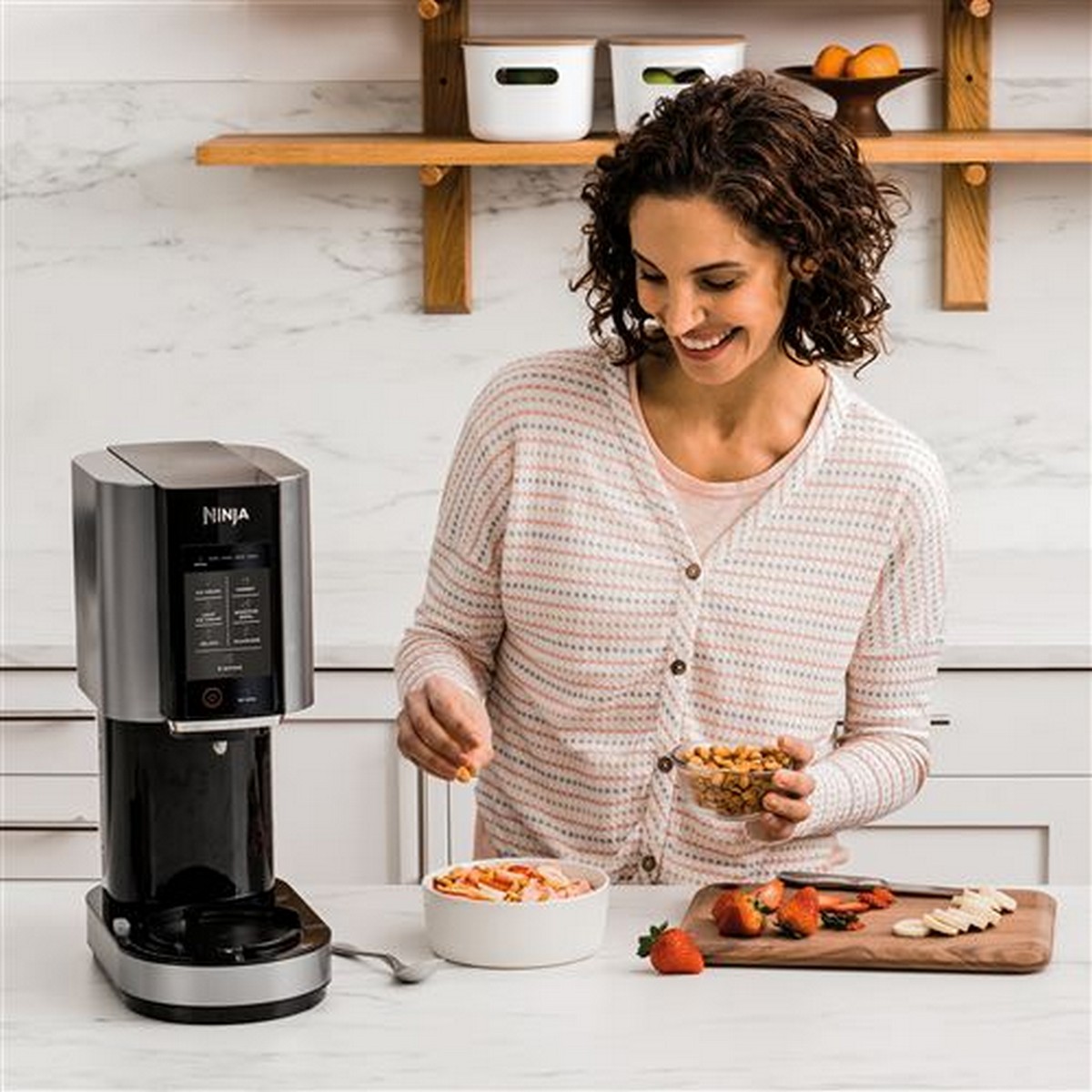 Máquina de Gelados Ninja NC300EU Creami de 800 W e de 3 x 450 ml - Preto e Prateado Preto / Prateado-7