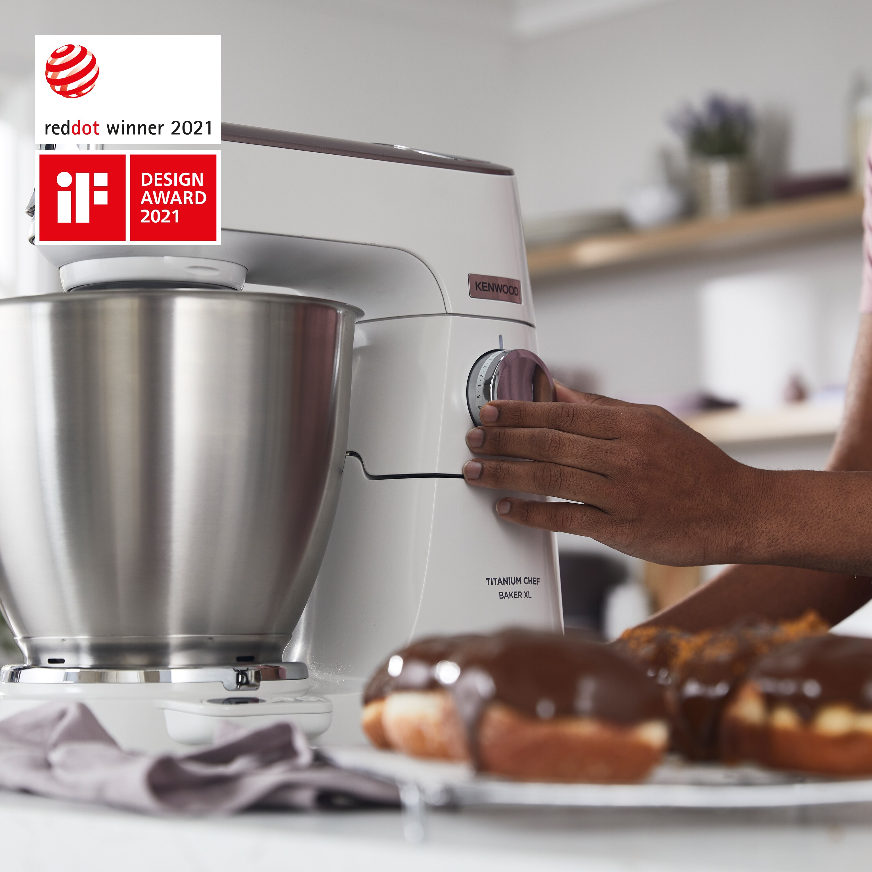 Robot de Cozinha Kenwood Titanium Chef Baker Lite KVL65.001WH, 1200W Capacidade de 7L e 5 Acessórios - Metal e Aço inox Metal-9