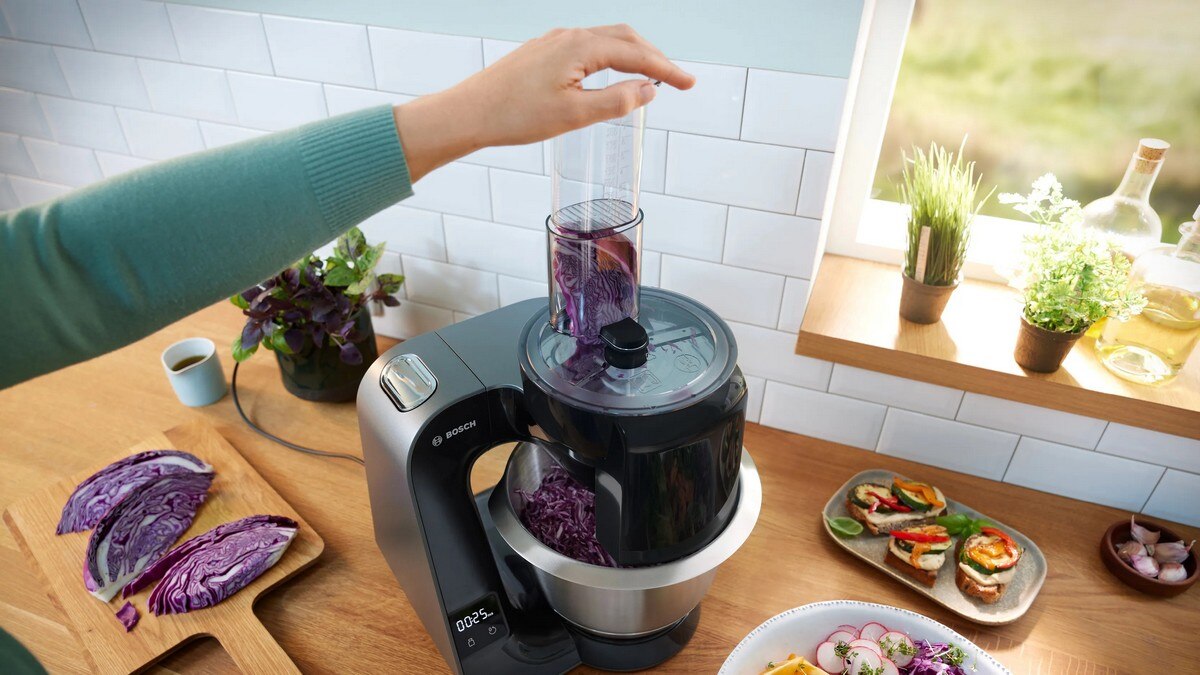 Batedeira com Taça Bosch Serie 4 MUM5XC4E CreationLine com Balança de 1000 W e de 3,9 Litros - Preto Preto-3