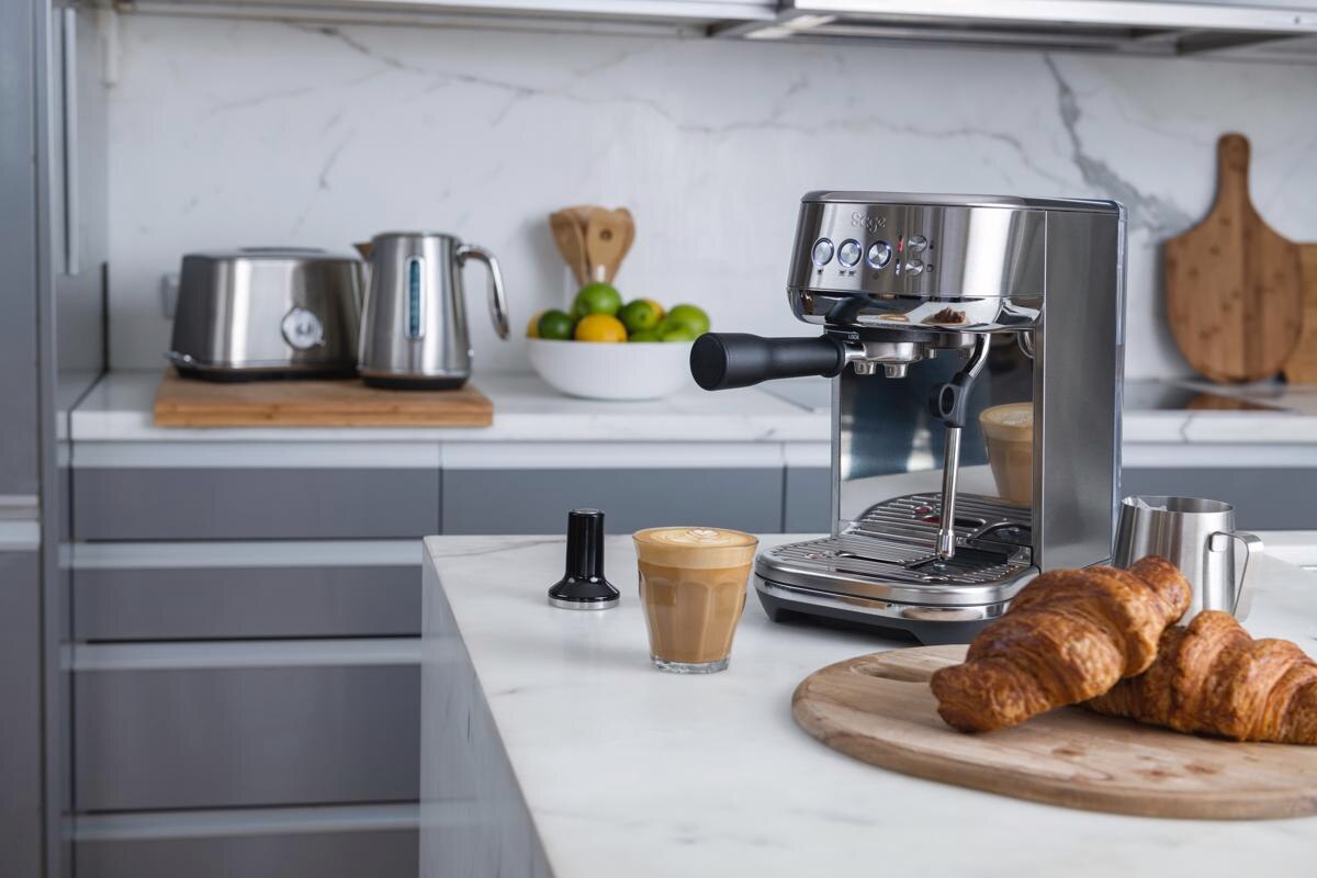 Máquina de Café Expresso Manual Sage SES500BSS4EEU1 Maschine Bambino™ Plus de 1,9 Litros - Café Moído - Inox e Preto Inox-3