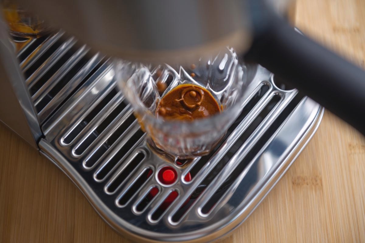 Máquina de Café Expresso Manual Sage SES500BSS4EEU1 Maschine Bambino™ Plus de 1,9 Litros - Café Moído - Inox e Preto Inox-8