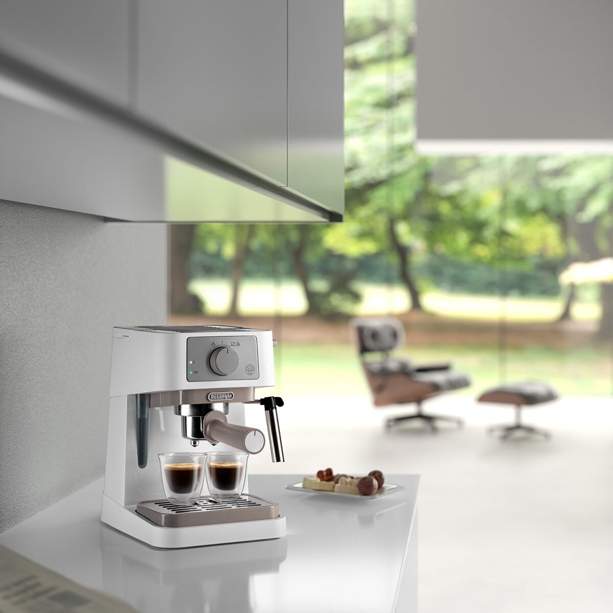 Máquina de Café Expresso Manual De'Longhi Stilosa EC260.W de 1100 W e de 15 bar - Café Moído e Pastilhas - Branco Branco-6