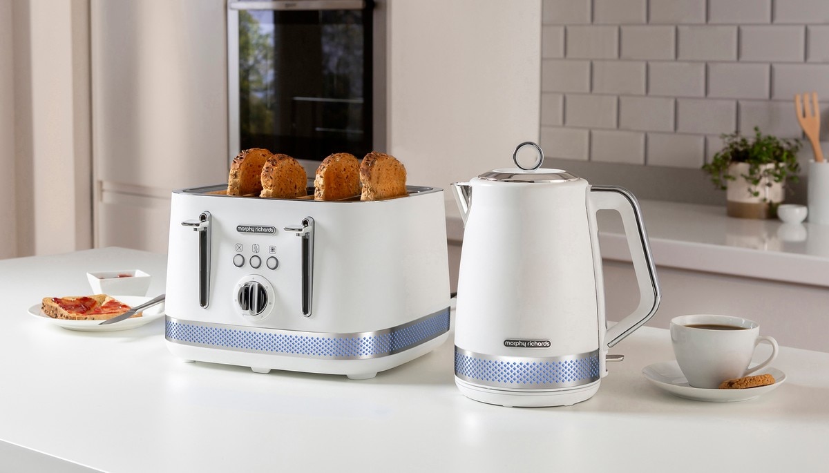Jarro Elétrico Morphy Richards Linha Ilumination 108021 de 3000 W e Capacidade de 1,7 Litros - Branco Branco-9