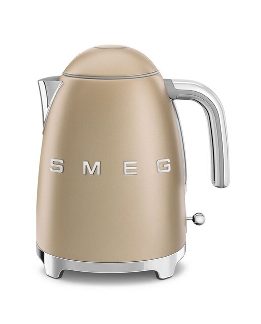 Jarro Elétrico Smeg Anni 50 de 2400 W e de 1,7 Litros Dourado Mate-1