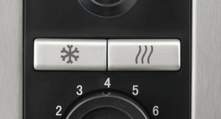 Torradeira Bosch Compacta Sky TAT7203 de 1050 W com 2 Fendas Curtas - Preto e Inox Preto / Inox-5
