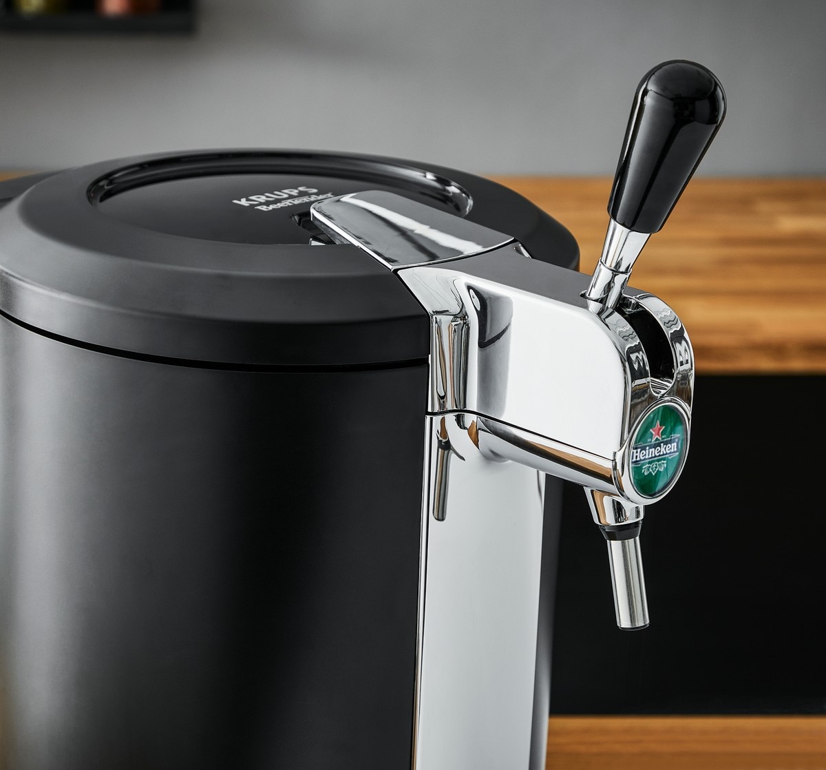 Máquina de Cerveja Krups Beertender Compact VB450E10 para Barril 5 Litros,Temperatura Perfeita e com Luz Indicadora - Preto Preto-7