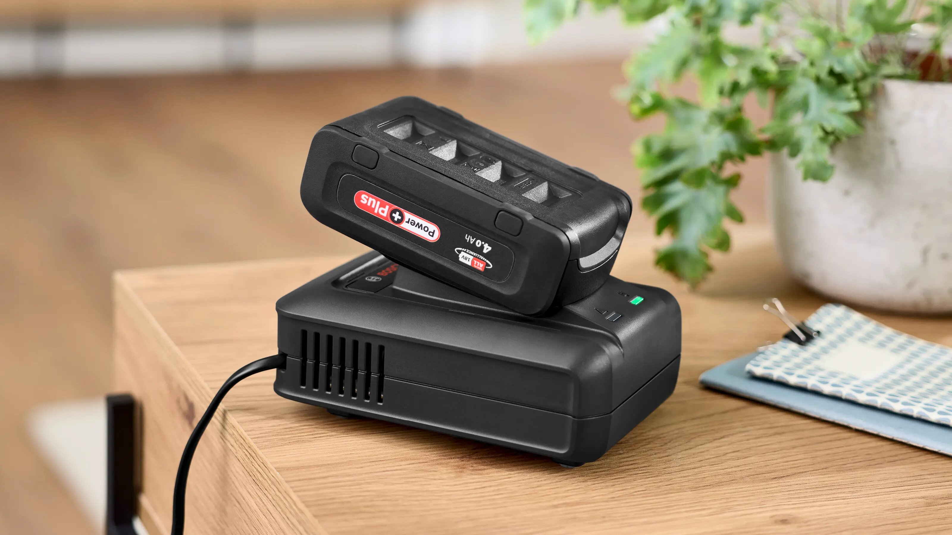 Acessório Carregador Rápido Power for ALL 18V Bosch BHZUC1844 para Aspirador Vertical Unlimited 3