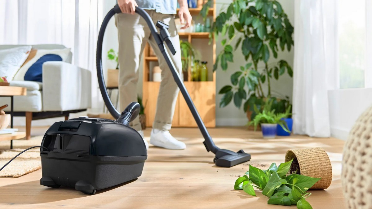 Aspirador com Saco Bosch Serie 4 BGB38BA3T de 850 W - Preto Preto-4