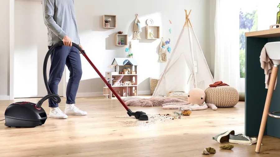 Aspirador com Saco Bosch Serie 4 ProPower BGB41POW1 - Preto Preto-4