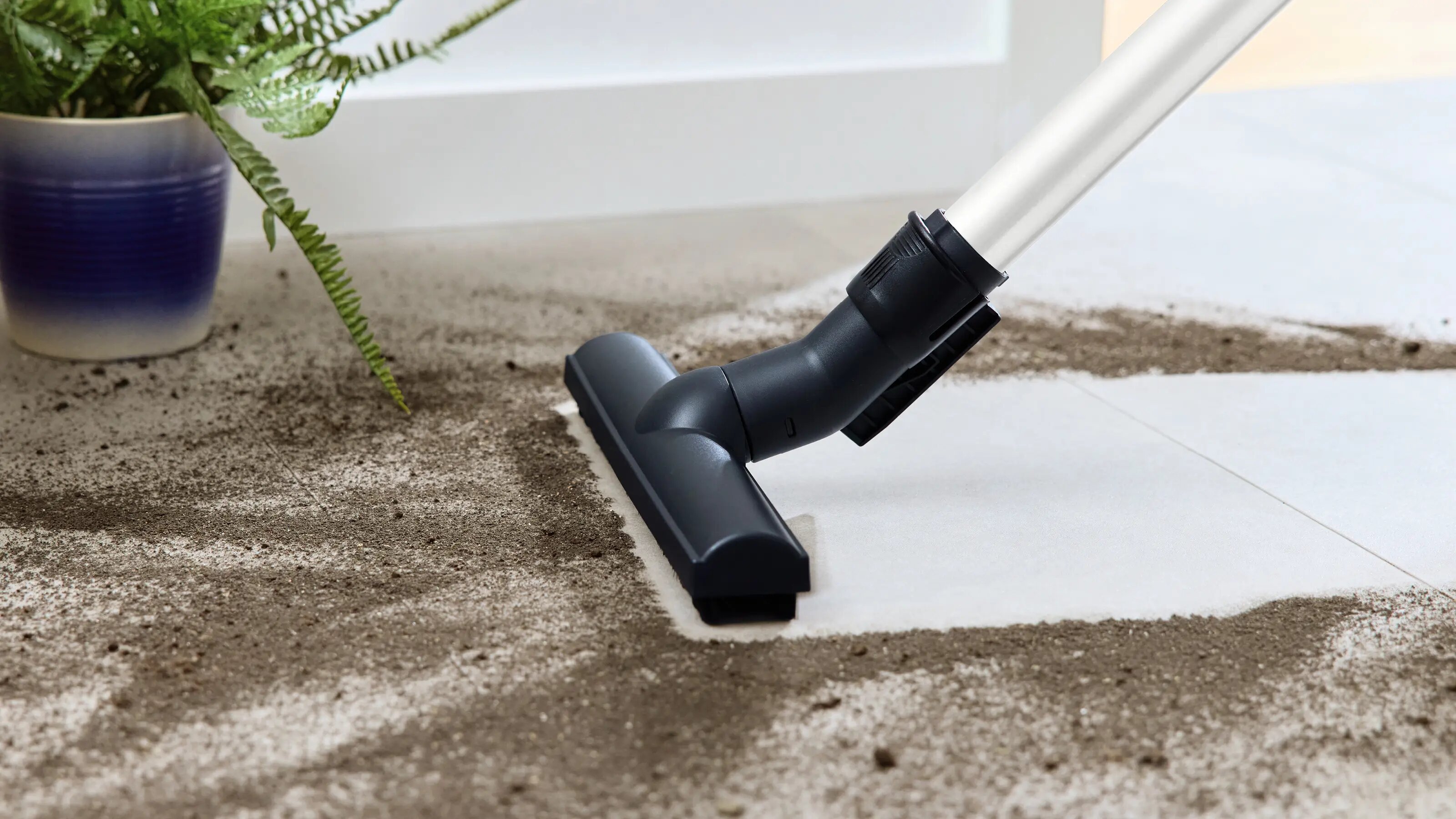 Aspirador com Saco Bosch Serie 6 BGB6SIL0L ProSilence - Branco Branco-7