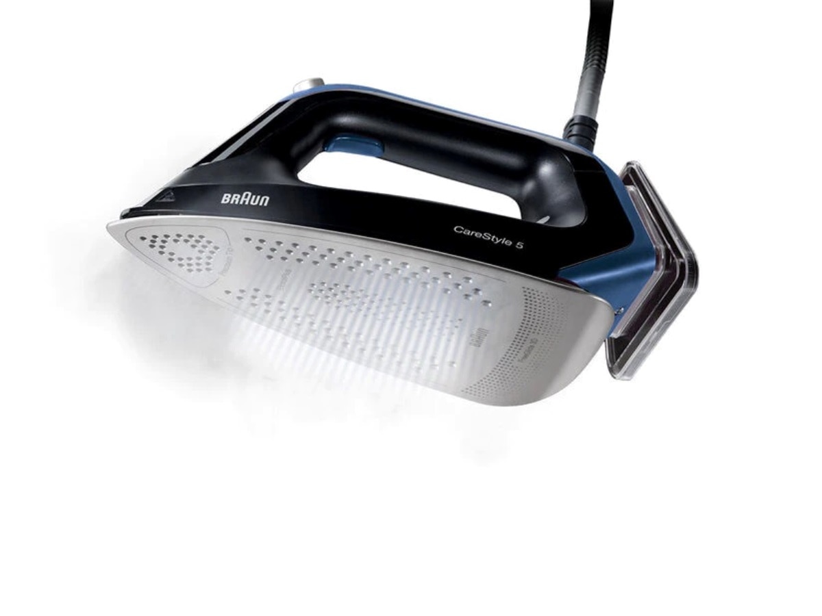 Ferro de Engomar com Caldeira Braun CareStyle 5 IS5145BK de 2400 W Jato a Vapor 400 g/min e Pressão 6.8 bar - Preto e Azul Preto / Azul-2
