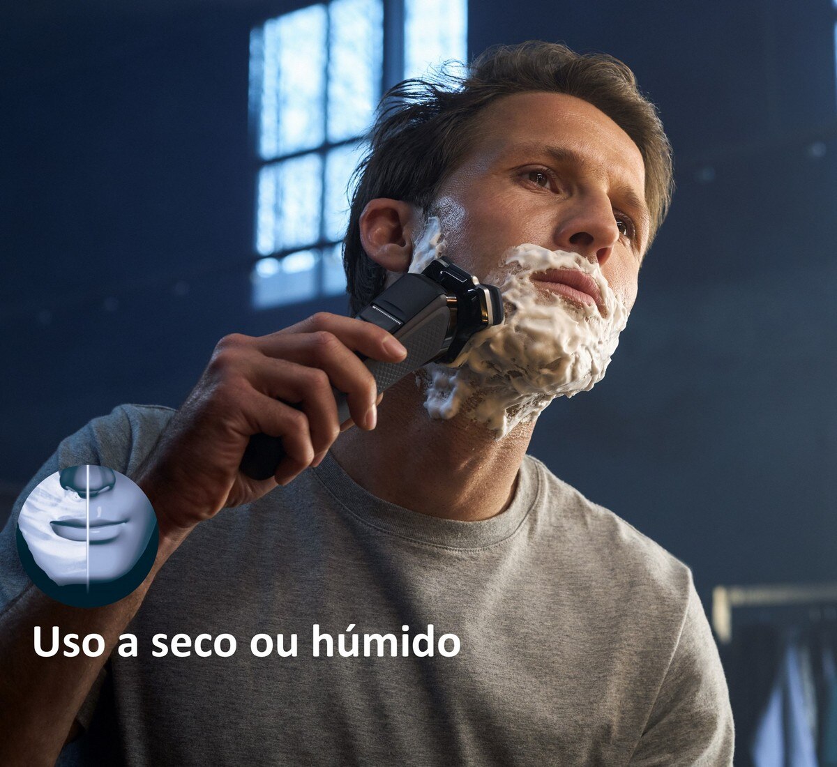 Máquina de Barbear Philips Serie 7000 S7886/35 Uso Seco e Molhado com Suporte de Garga e Bolsa e Autonomia 60 Minutos 4